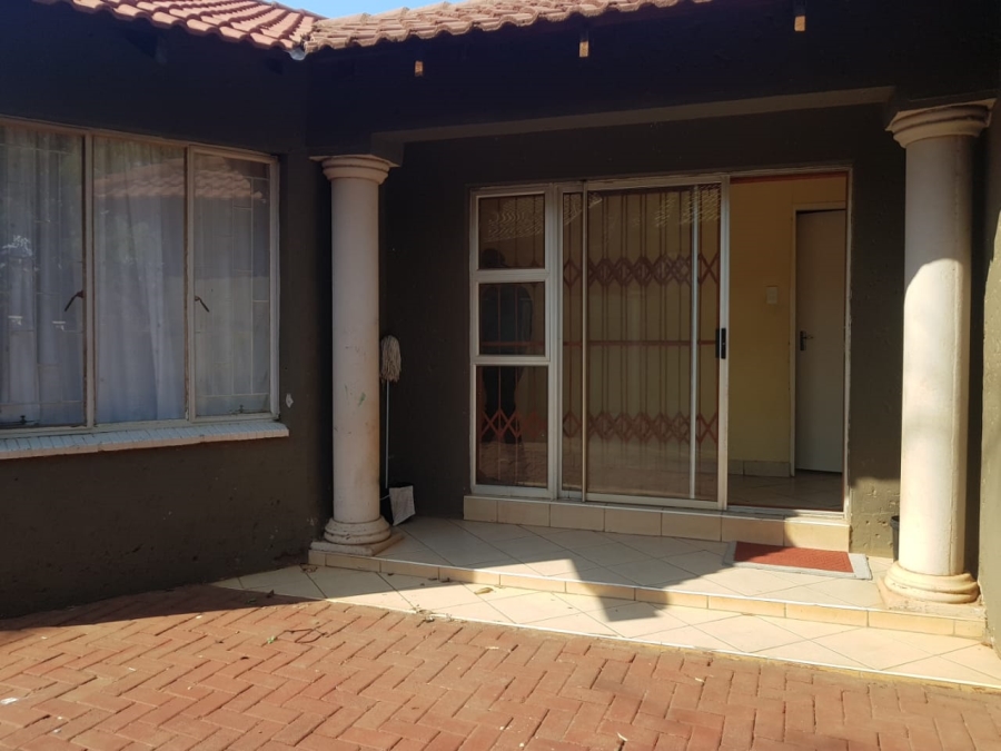 3 Bedroom Property for Sale in Geelhoutpark North West